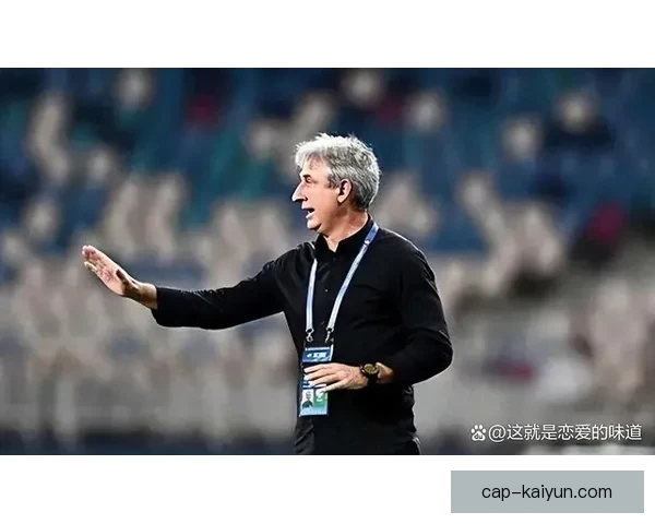 中超著名教练谈球队新赛季目标，争冠信心满满，备受关注。