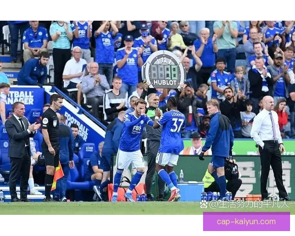 贝林厄姆在对曼城的比赛中表现稳健，状态持续提升引发关注