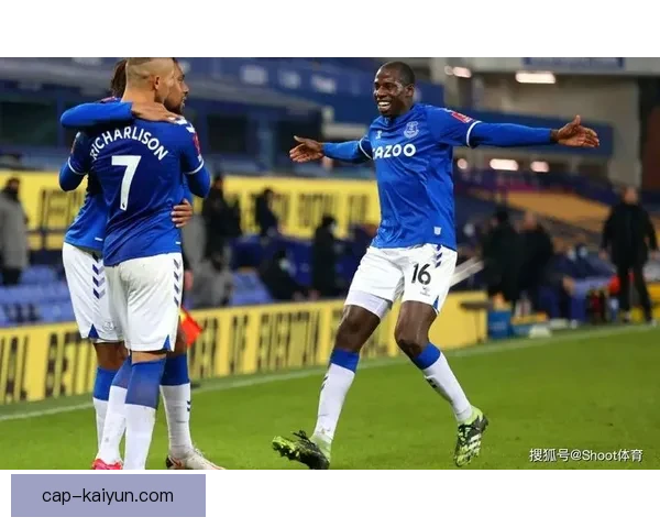 莱万多夫斯基欧冠铜靴表现分析，状态回暖持续值得关注