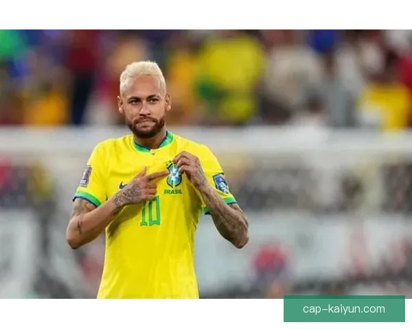 内马尔与维尼修斯的合作状态持续提升，引发媒体关注与期待